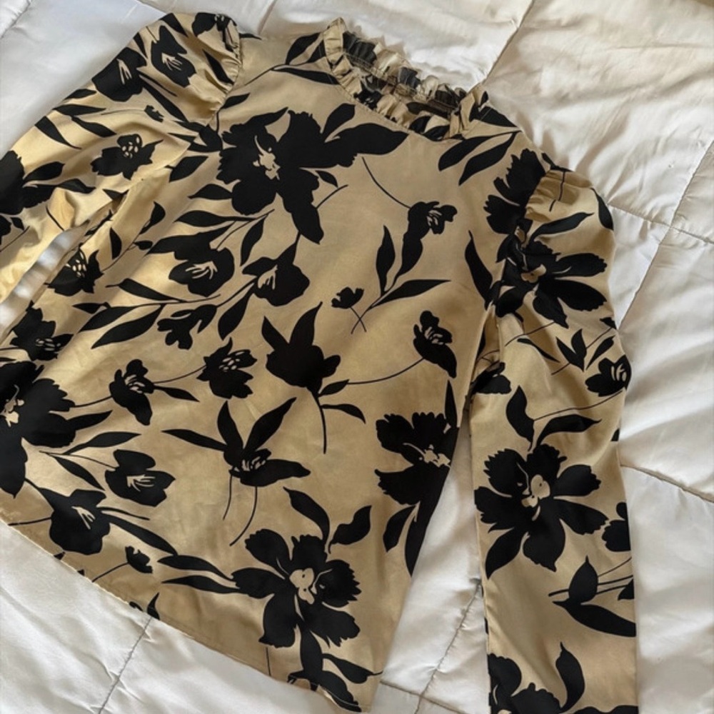SHEIN Black Floral Mock Neck Long Sleeve Top on Cream